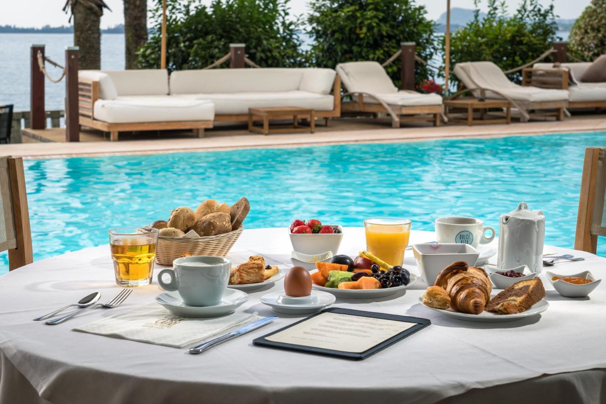 Hotel Villa Capri Гардоне Ривера Екстериор снимка