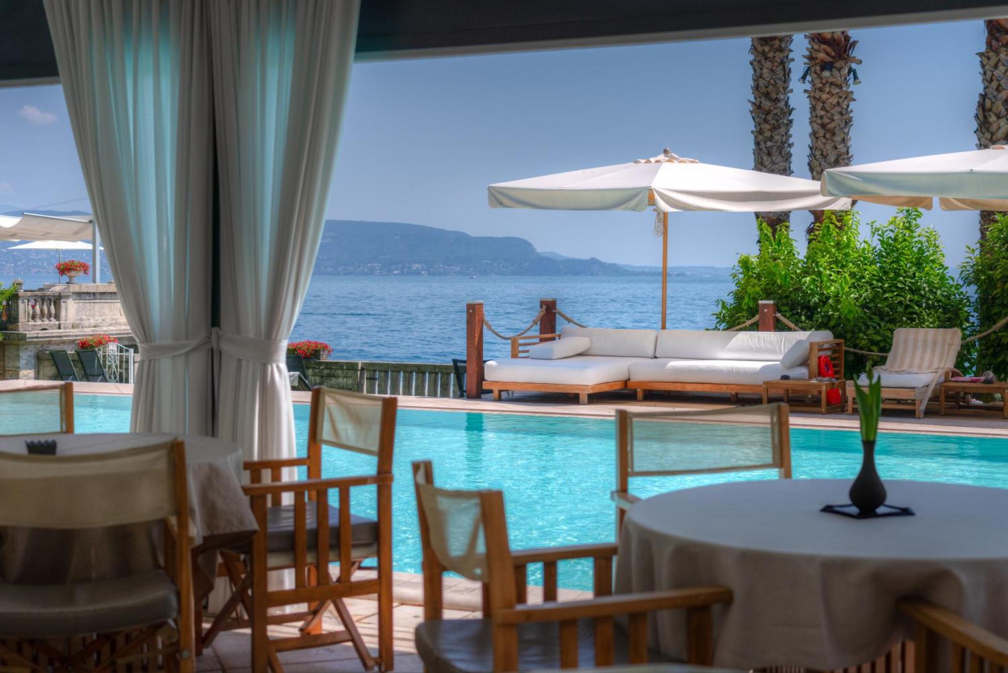 Hotel Villa Capri Гардоне Ривера Екстериор снимка