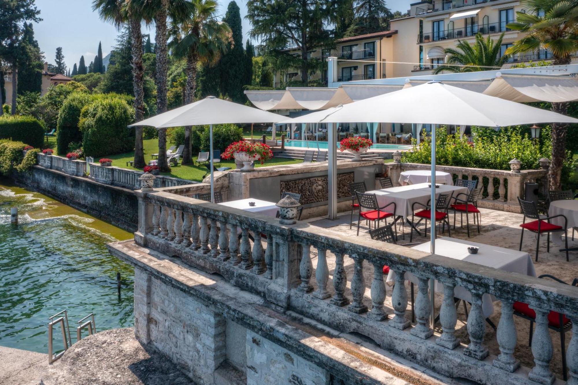 Hotel Villa Capri Гардоне Ривера Екстериор снимка