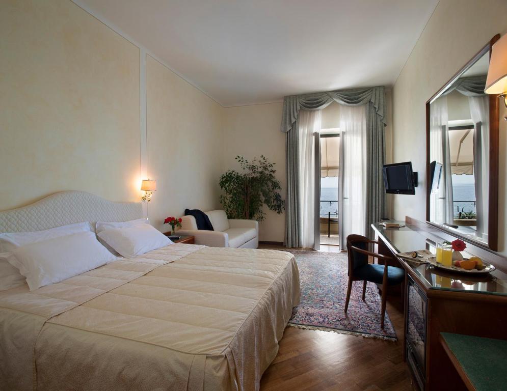 Hotel Villa Capri Гардоне Ривера Стая снимка