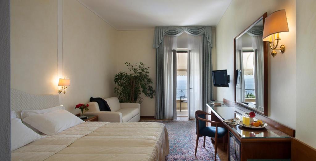 Hotel Villa Capri Гардоне Ривера Стая снимка